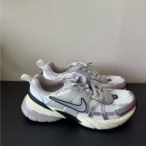 Nike V2K Run
